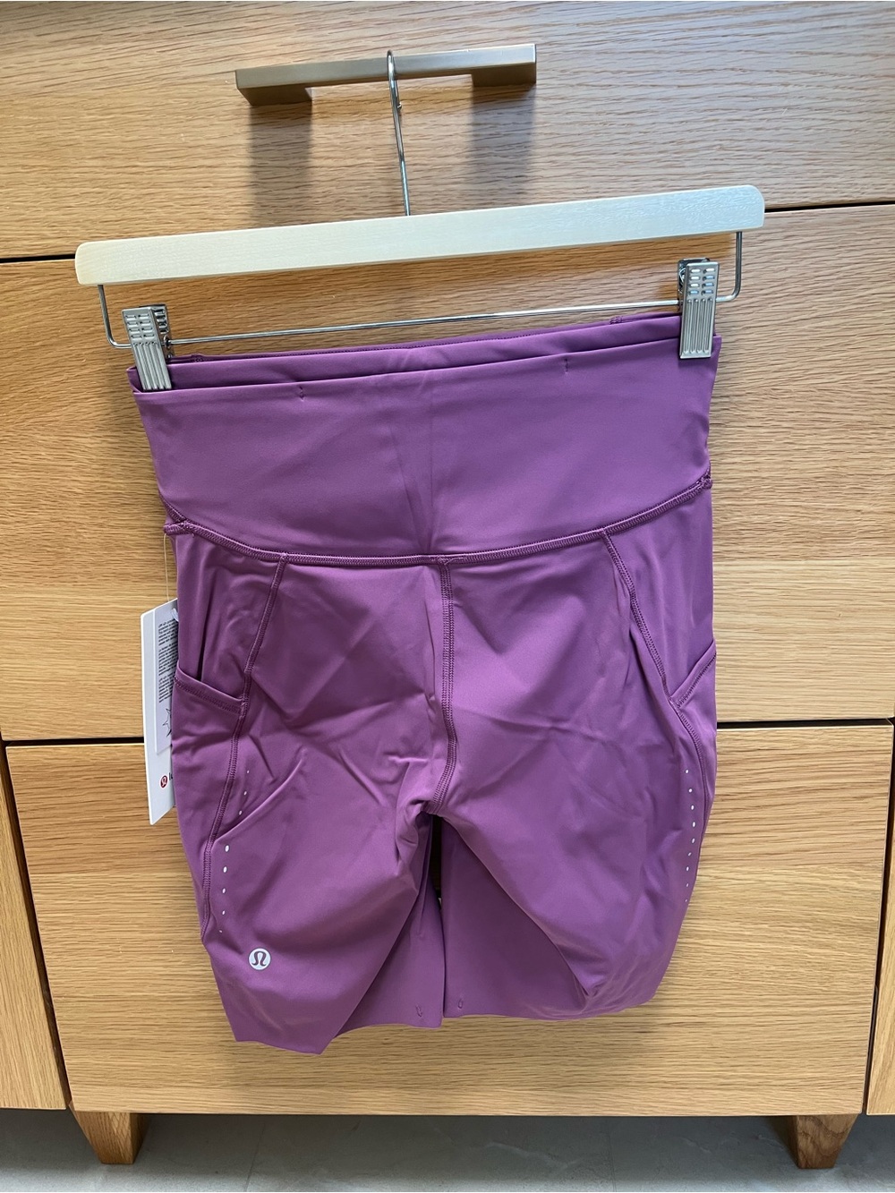 Lululemon Fast and Free HR Short 8” Pockets Purple Size 6 NWT - Picture 2 of 5